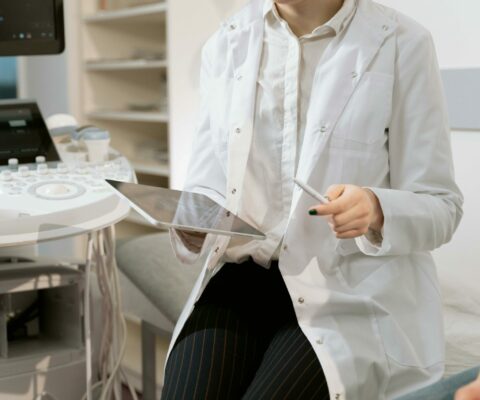 Stagiaire en formation continue au Diplôme de technicien supérieur en imagerie médicale et radiologie thérapeutique.