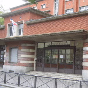 Aller sur la page du lycée Gaston Bachelard